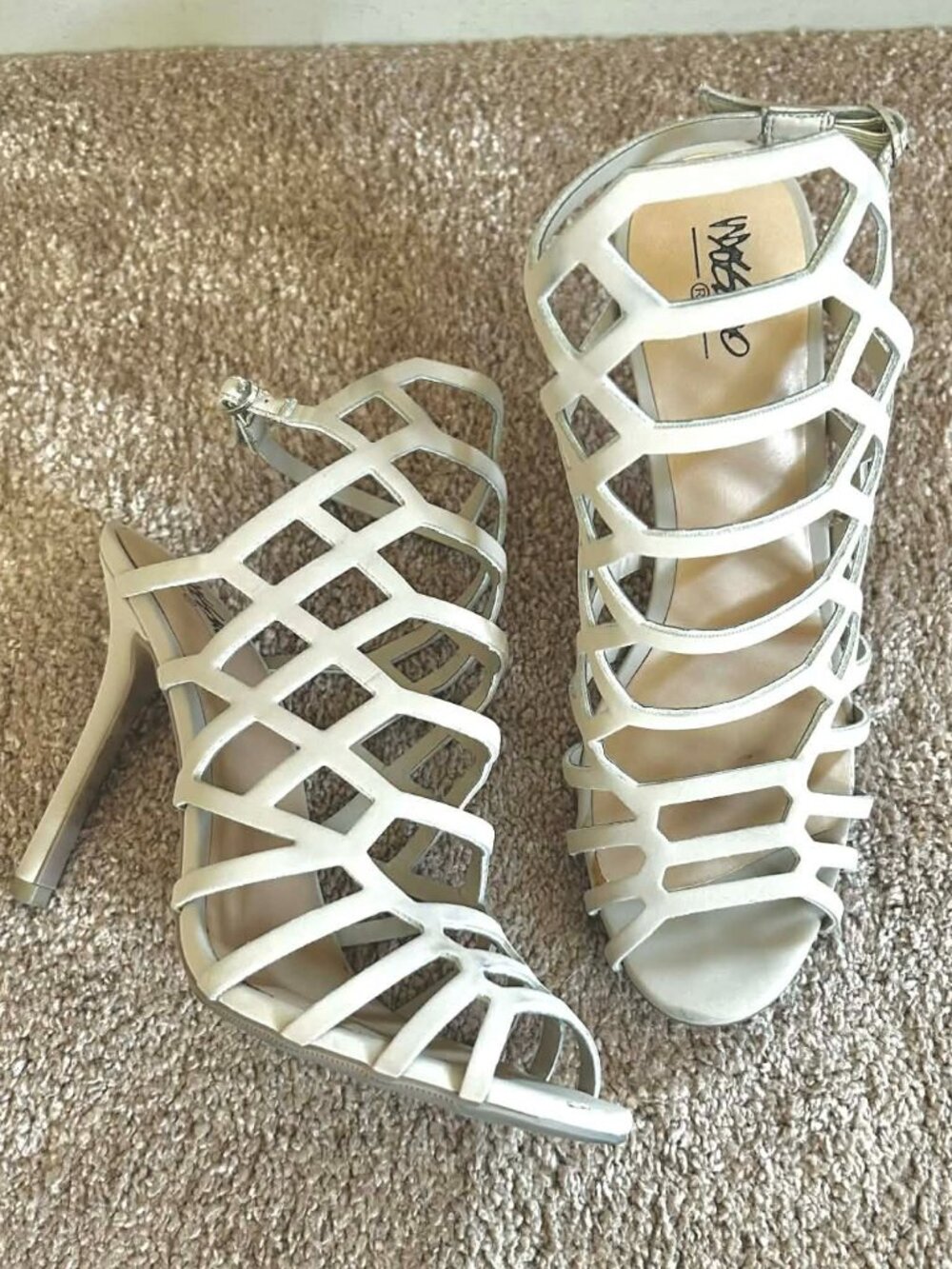 Mossimo Taupe Kylea Strappy Heels; Size 8